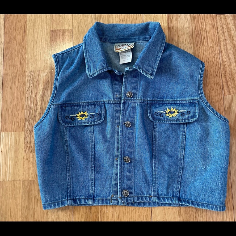 Tickets Clothing Cropped Denim Vest with Embroidered Flowers, Size 13/14